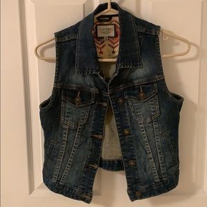 Denim/Jean cropped vest